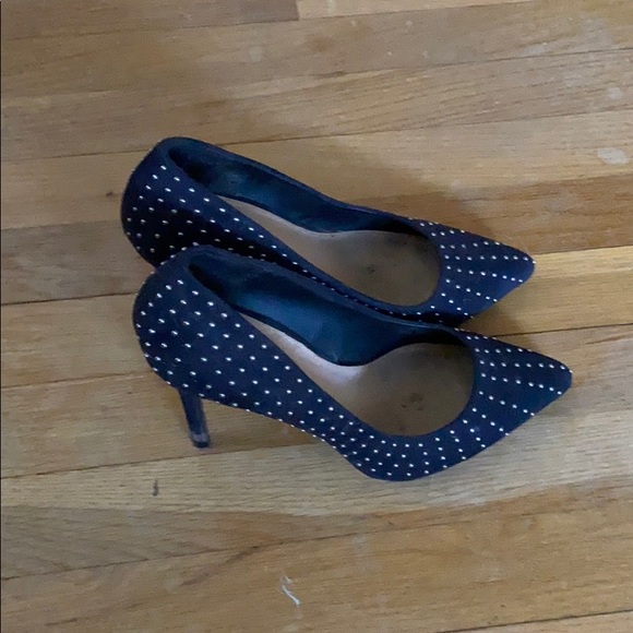 High heels - Picture 1 of 3